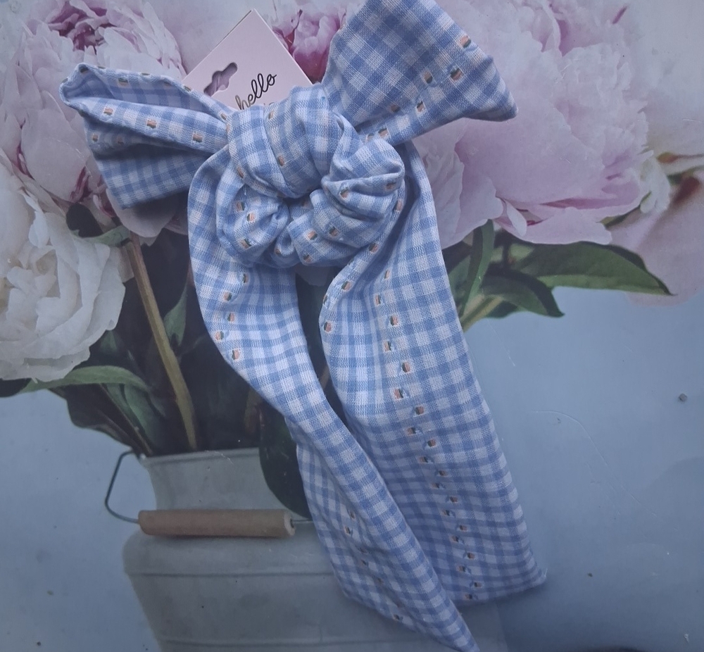 Blue Gingham Bow Scrunchie Nwt